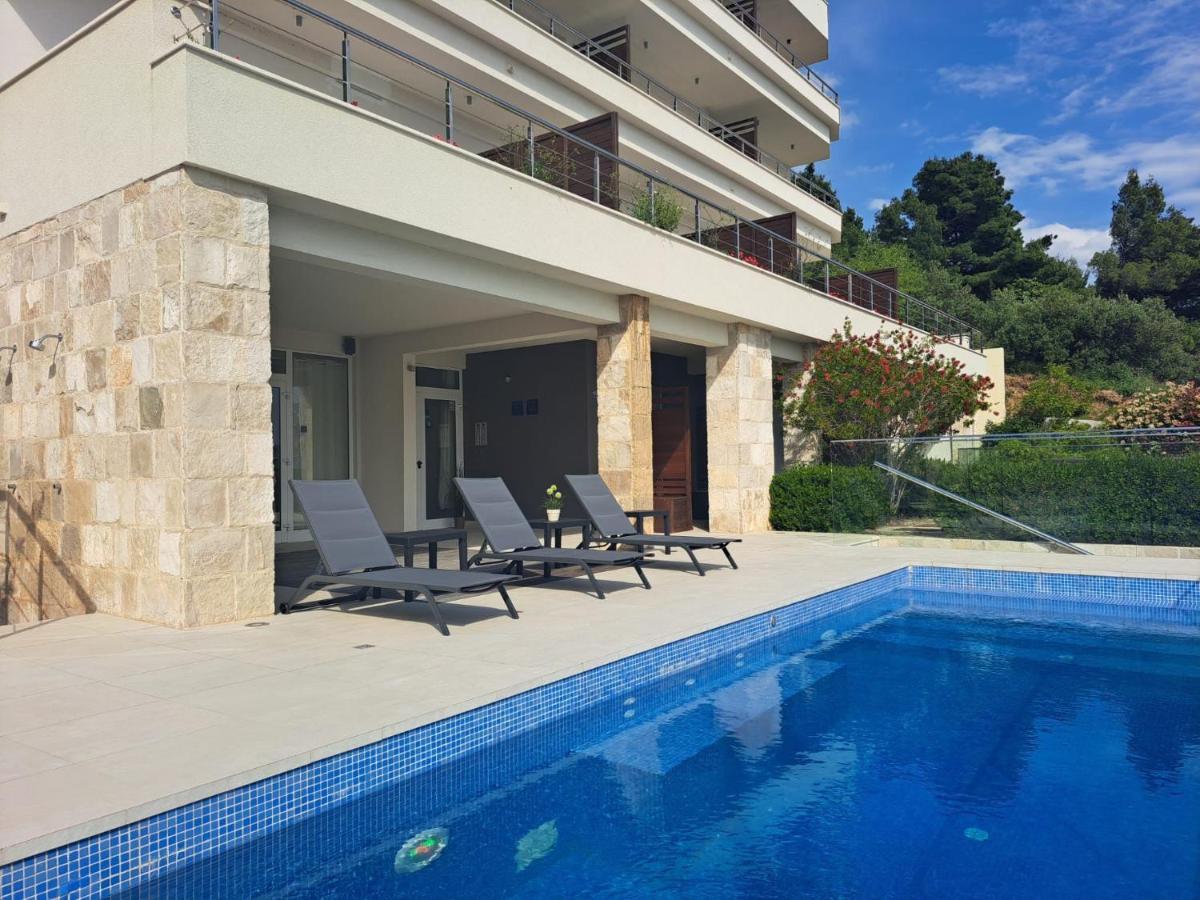 Villa Jolara With Heated Pool Mimice Exterior photo